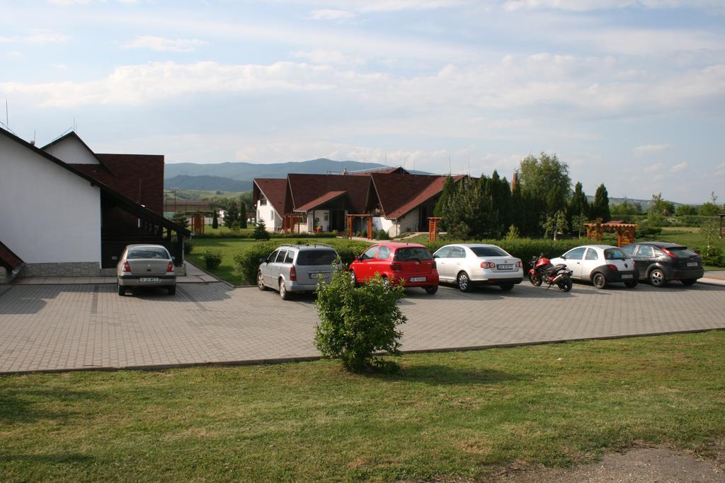 Drumul Dragostei Vintu De Jos Esterno foto